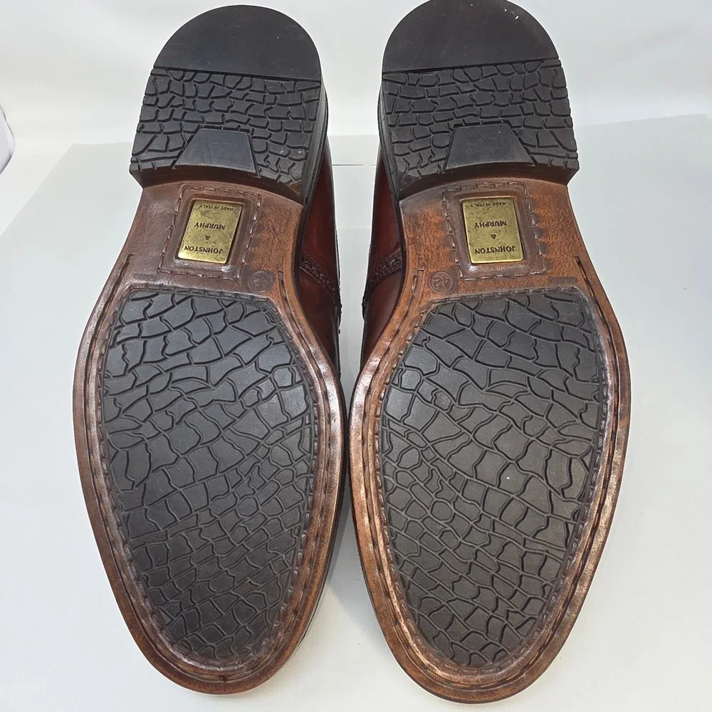 Johnston & Murphy ships from